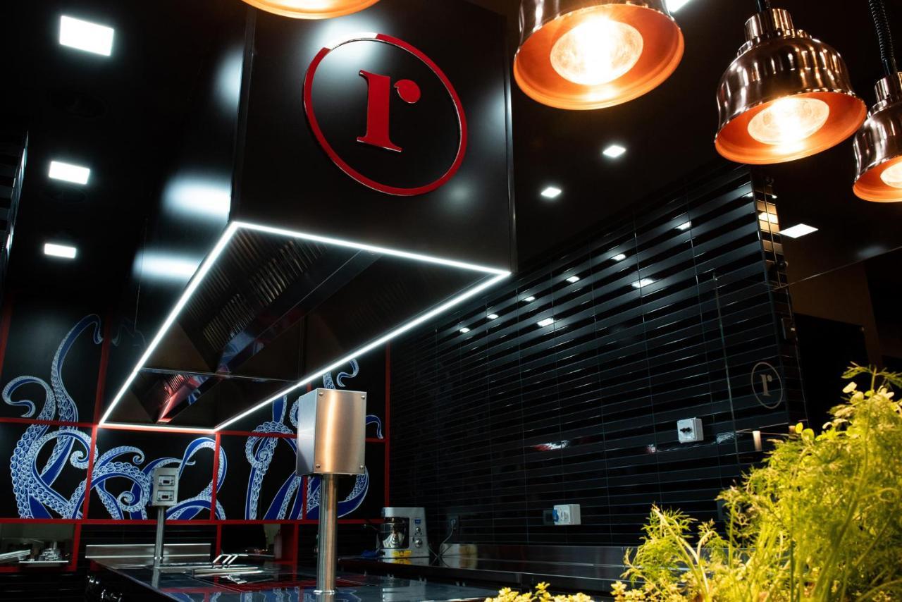 Gold Tower Lifestyle Hotel Neapel