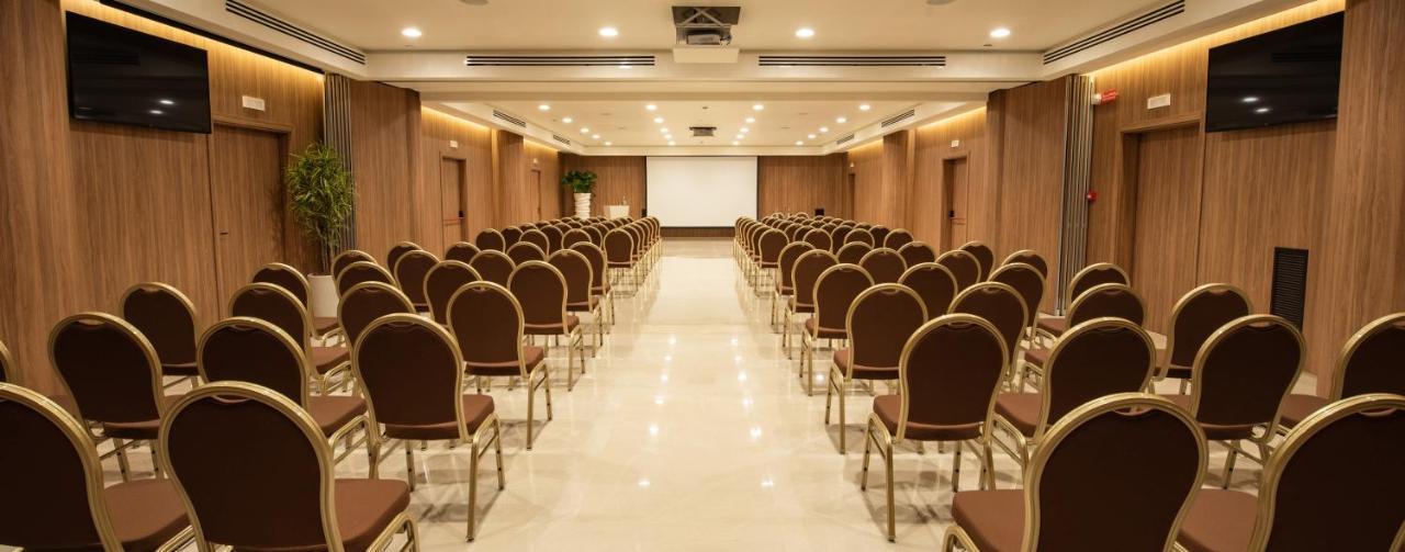 Gold Tower Lifestyle 4* Neapel