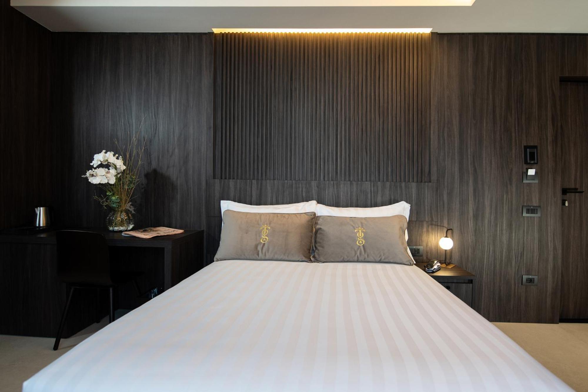 Gold Tower Lifestyle Hotel 4*